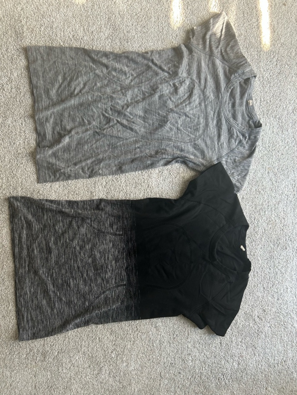 lululemon athletica Black and Gray Short Sleeve Active Tee Duo